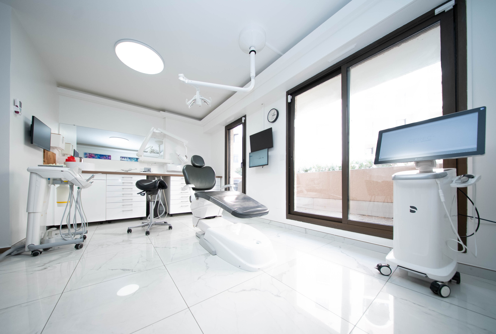 Accueil Dentistes à Cagnes-sur-Mer | Drs Payam & Pegah Gandjizadeh